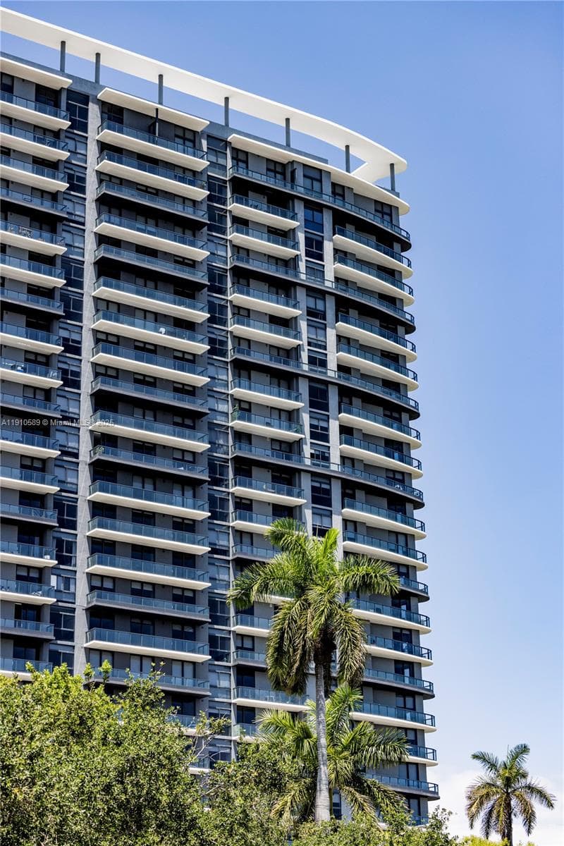 Mondrian Residences · #1205 in Hallandale Beach - Photo 7