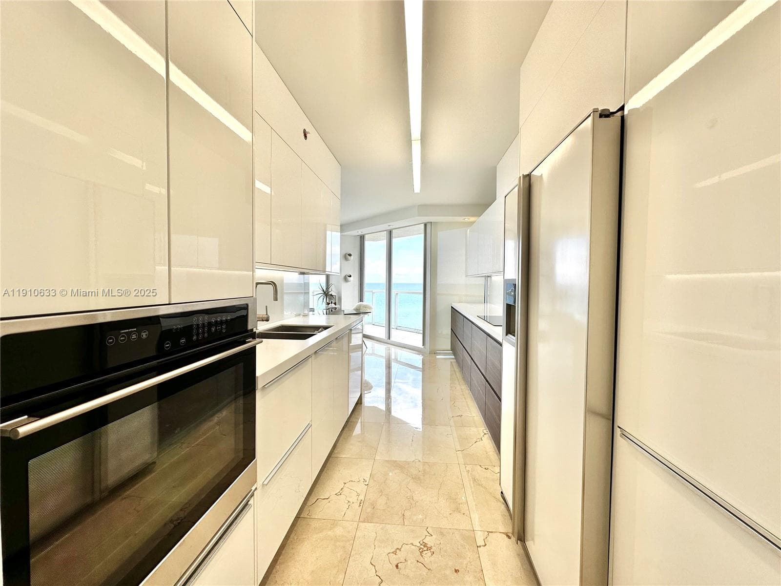 ST TROPEZ OCEAN CONDO · #11-A in Miami Beach - Photo 12
