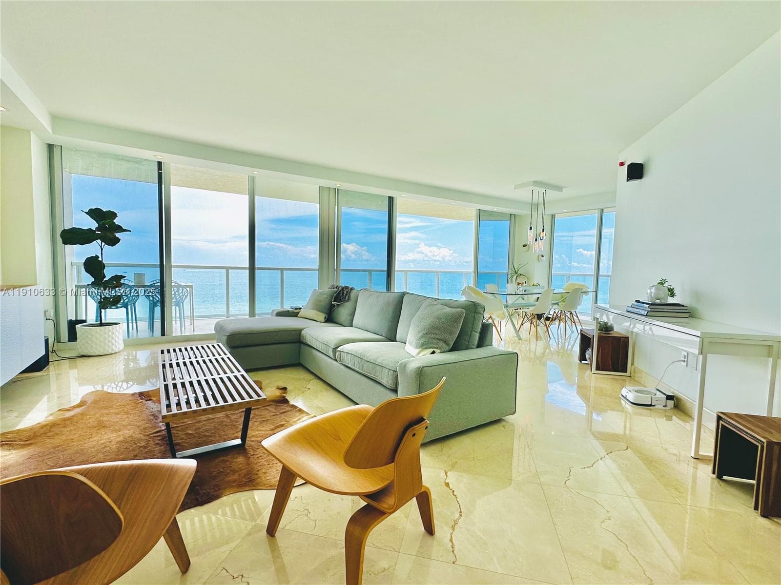 ST TROPEZ OCEAN CONDO · #11-A in Miami Beach - Photo 3