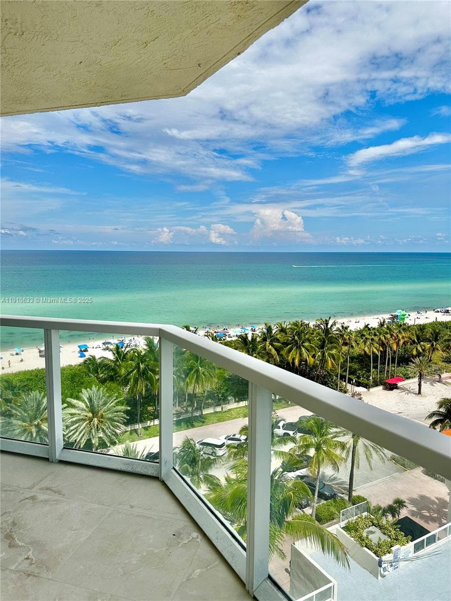 ST TROPEZ OCEAN CONDO · #11-A in Miami Beach - Photo 36