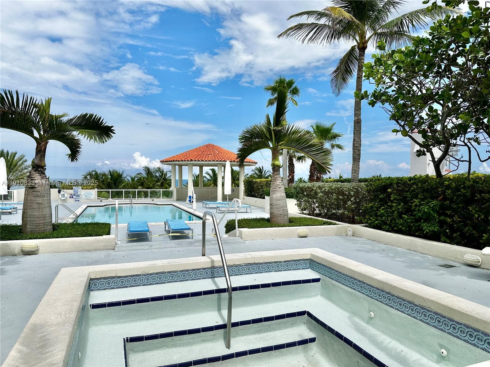 ST TROPEZ OCEAN CONDO · #11-A in Miami Beach - Photo 32