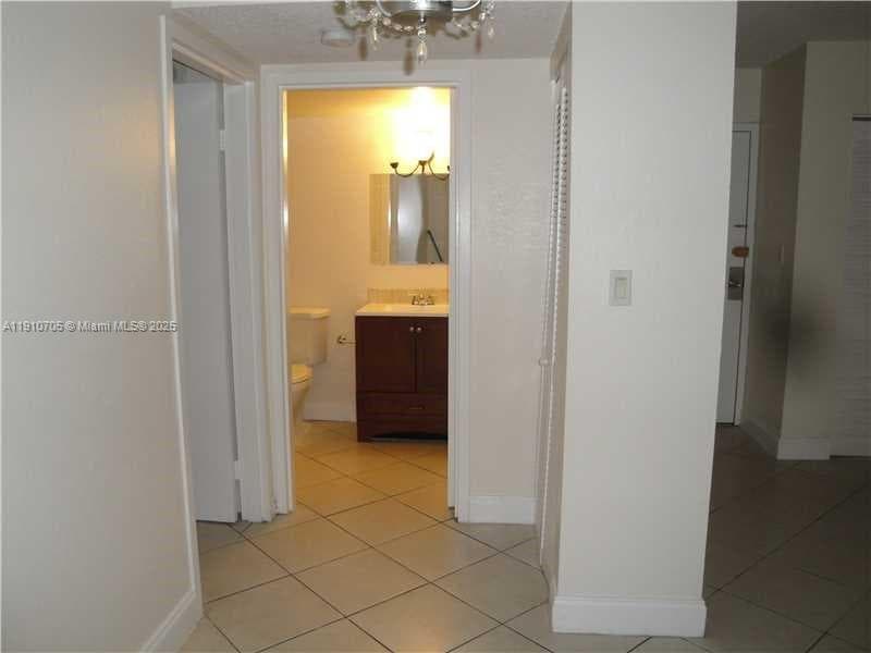 Plaza Of Americas Condo · #104 in Sunny Isles Beach - Photo 10