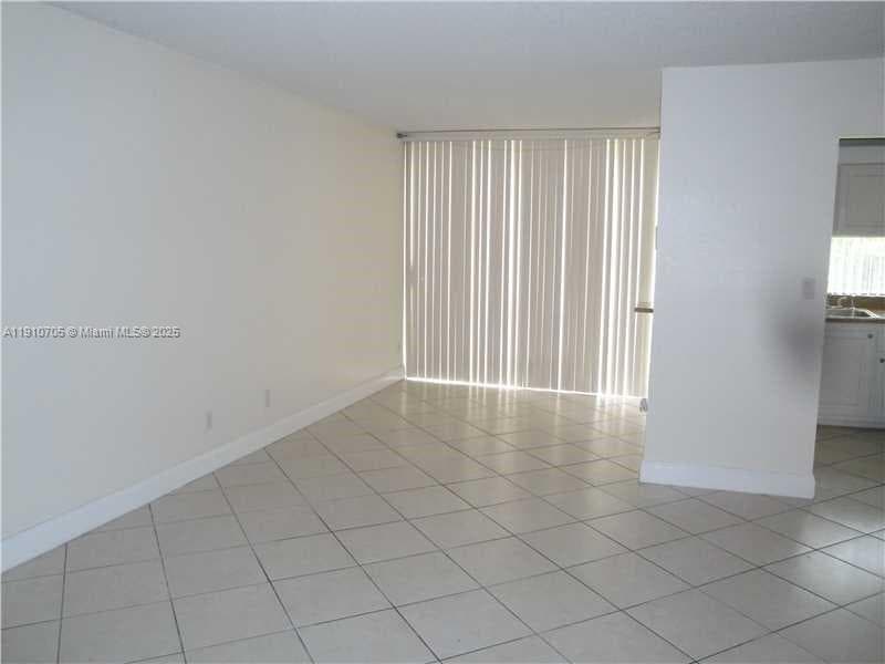 Plaza Of Americas Condo · #104 in Sunny Isles Beach - Photo 4
