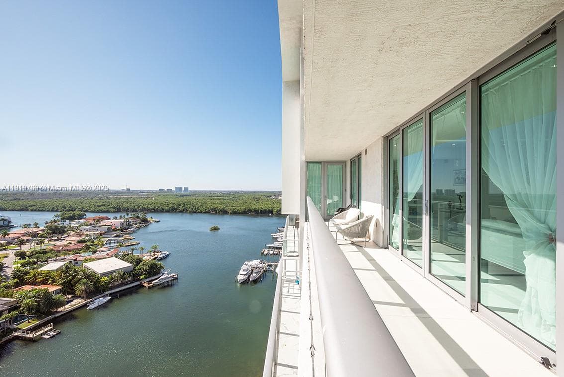 Parque Towers · #5-1908 in Sunny Isles Beach - Photo 4