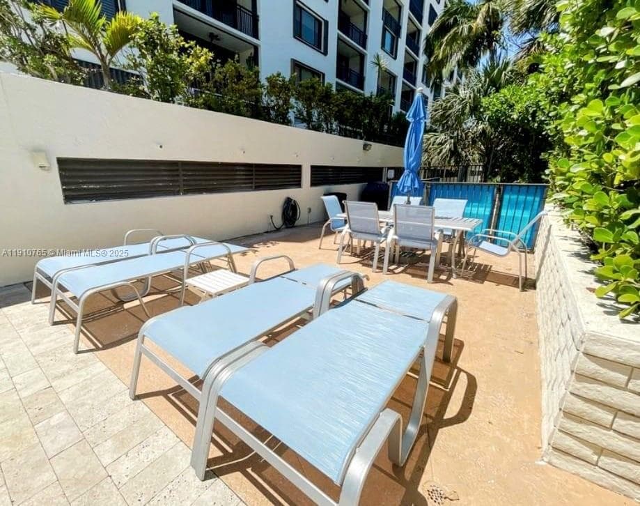 EVERGLADES CLUB CONDO · #606 in Fort Lauderdale - Photo 30