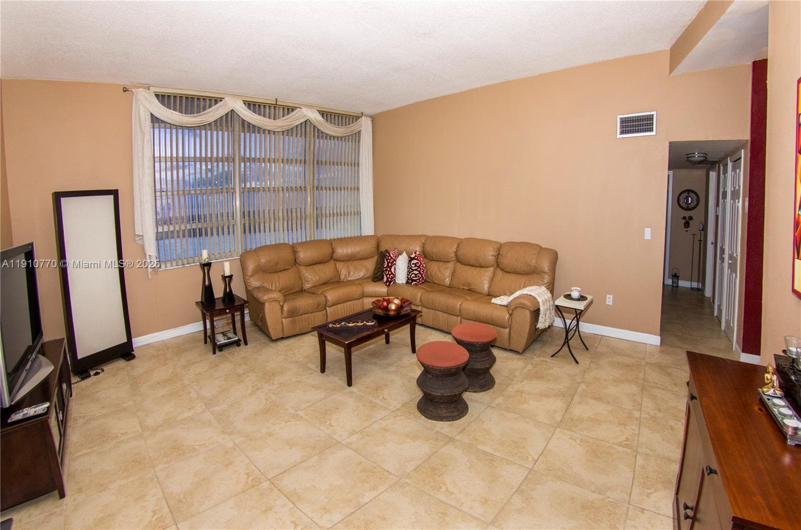 BUCKLEY TOWERS CONDO · #1726W in Miami - Photo 3