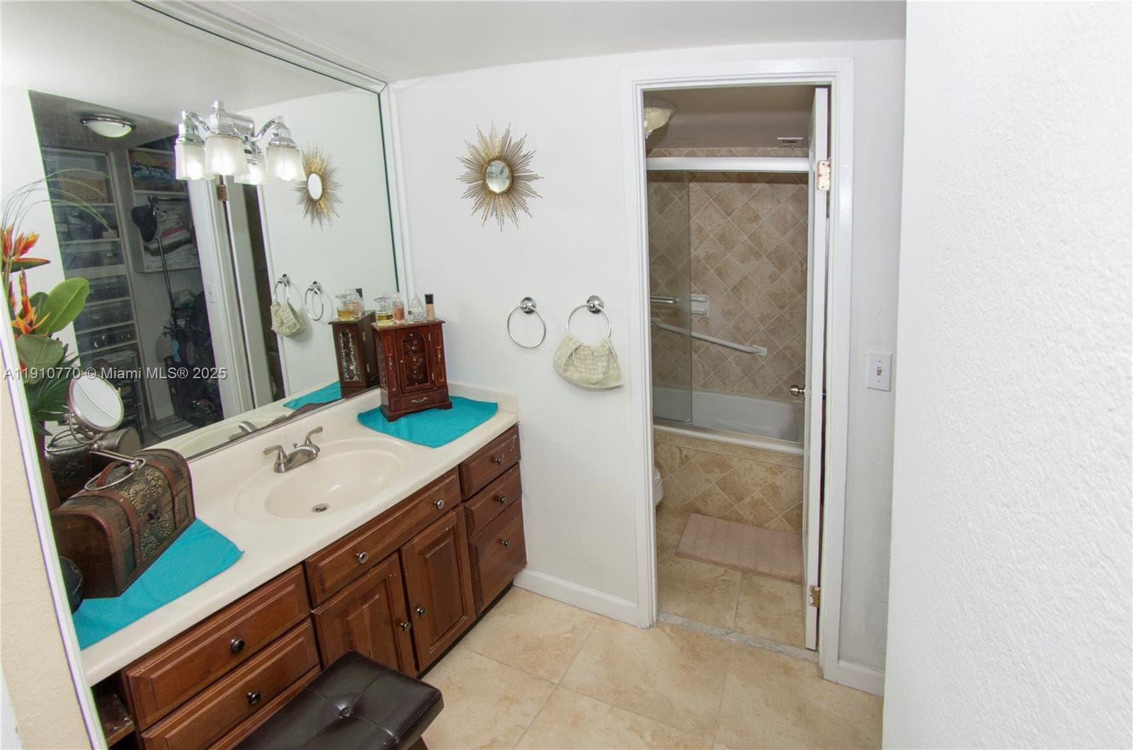 BUCKLEY TOWERS CONDO · #1726W in Miami - Photo 24