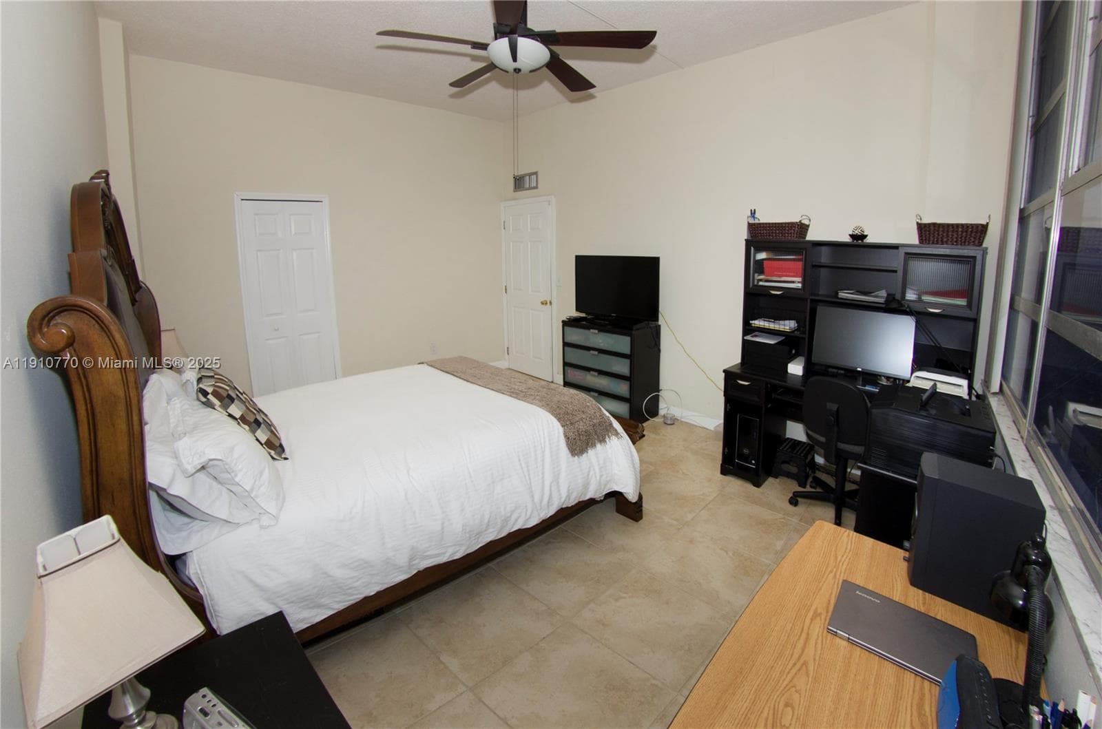 BUCKLEY TOWERS CONDO · #1726W in Miami - Photo 18