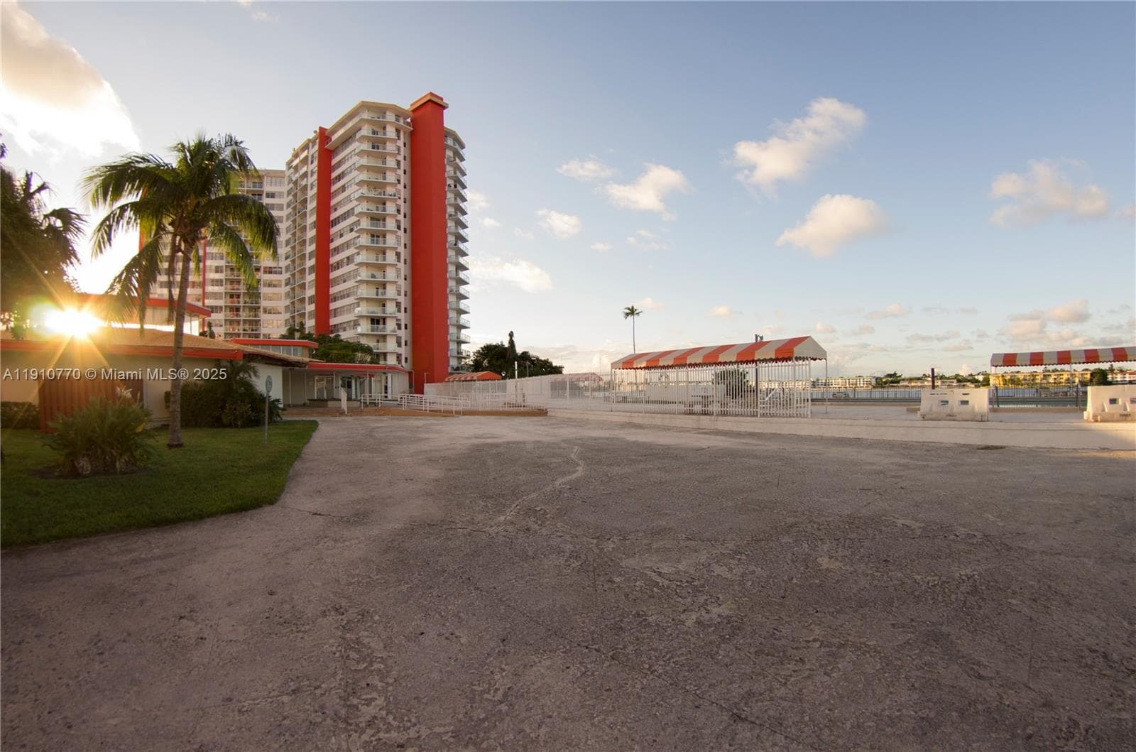 BUCKLEY TOWERS CONDO · #1726W in Miami - Photo 59