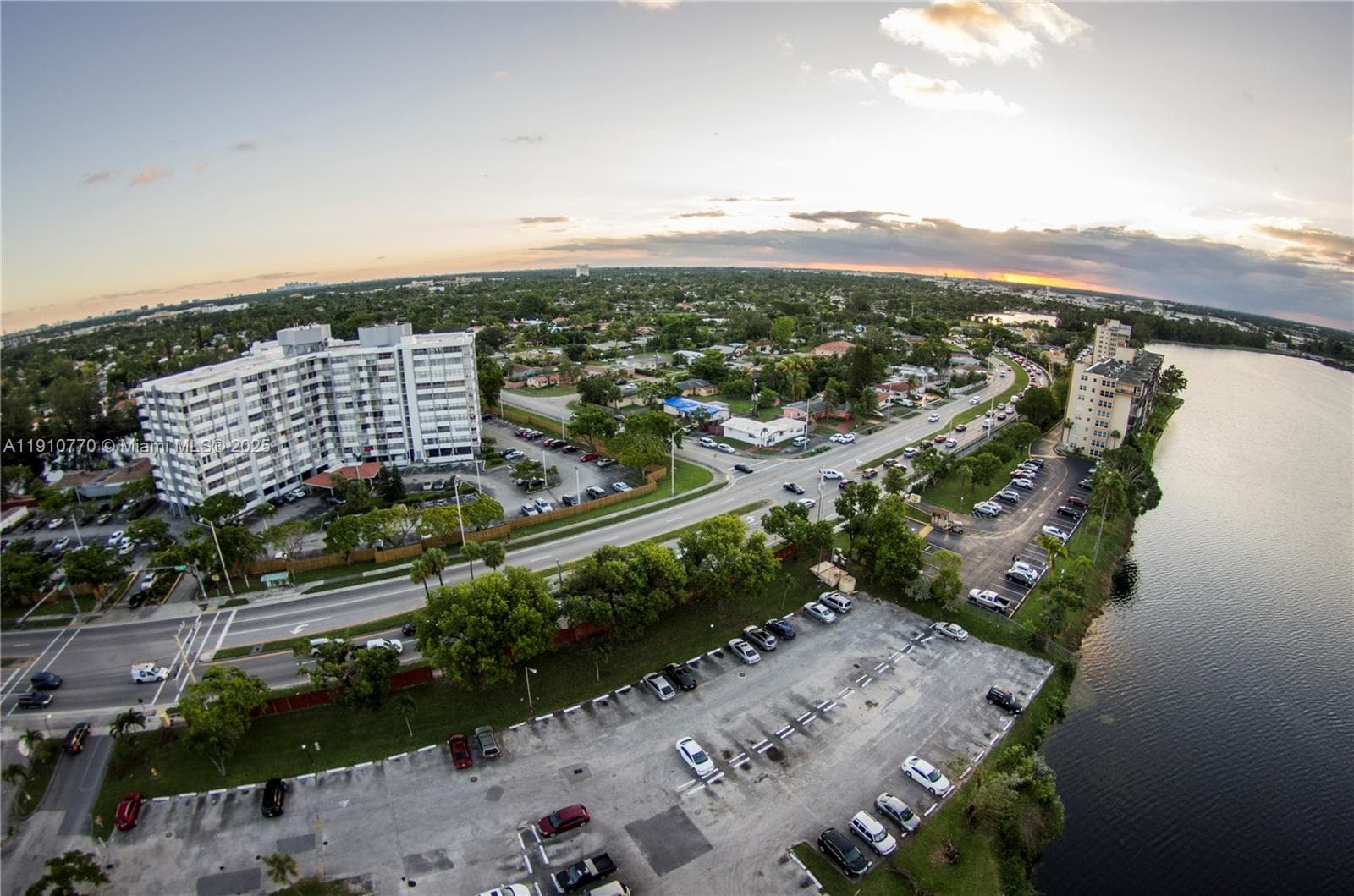 BUCKLEY TOWERS CONDO · #1726W in Miami - Photo 44