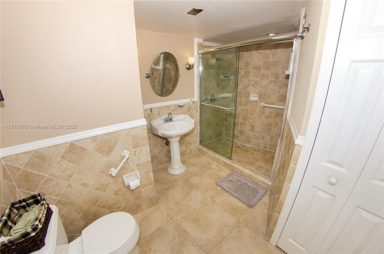 BUCKLEY TOWERS CONDO · #1726W in Miami - Photo 29