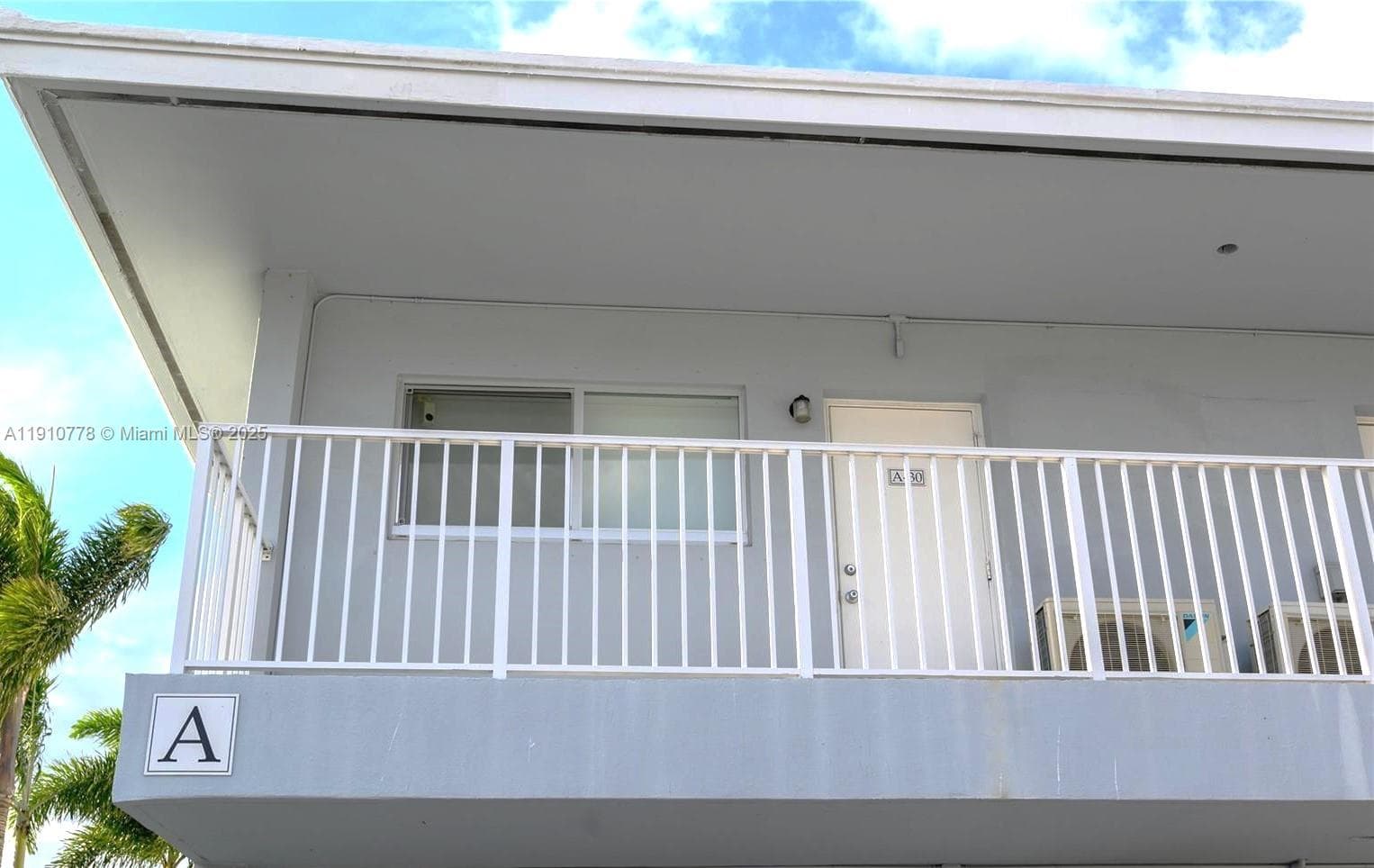 MONTCLAIR GARDENS CONDO · #A30 in Fort Lauderdale - Photo 3