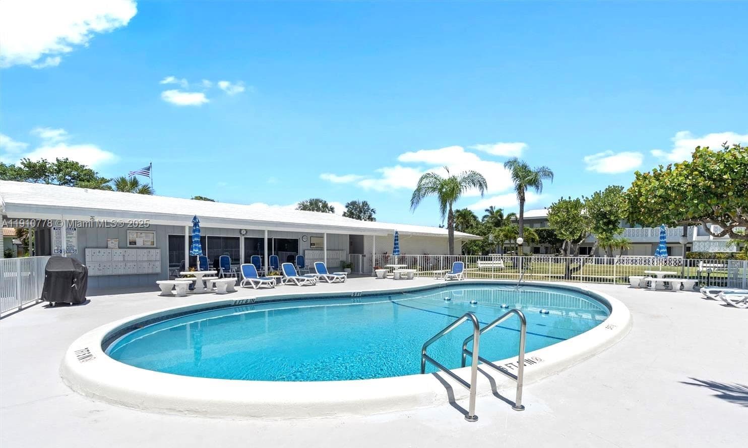 MONTCLAIR GARDENS CONDO · #A30 in Fort Lauderdale - Photo 15