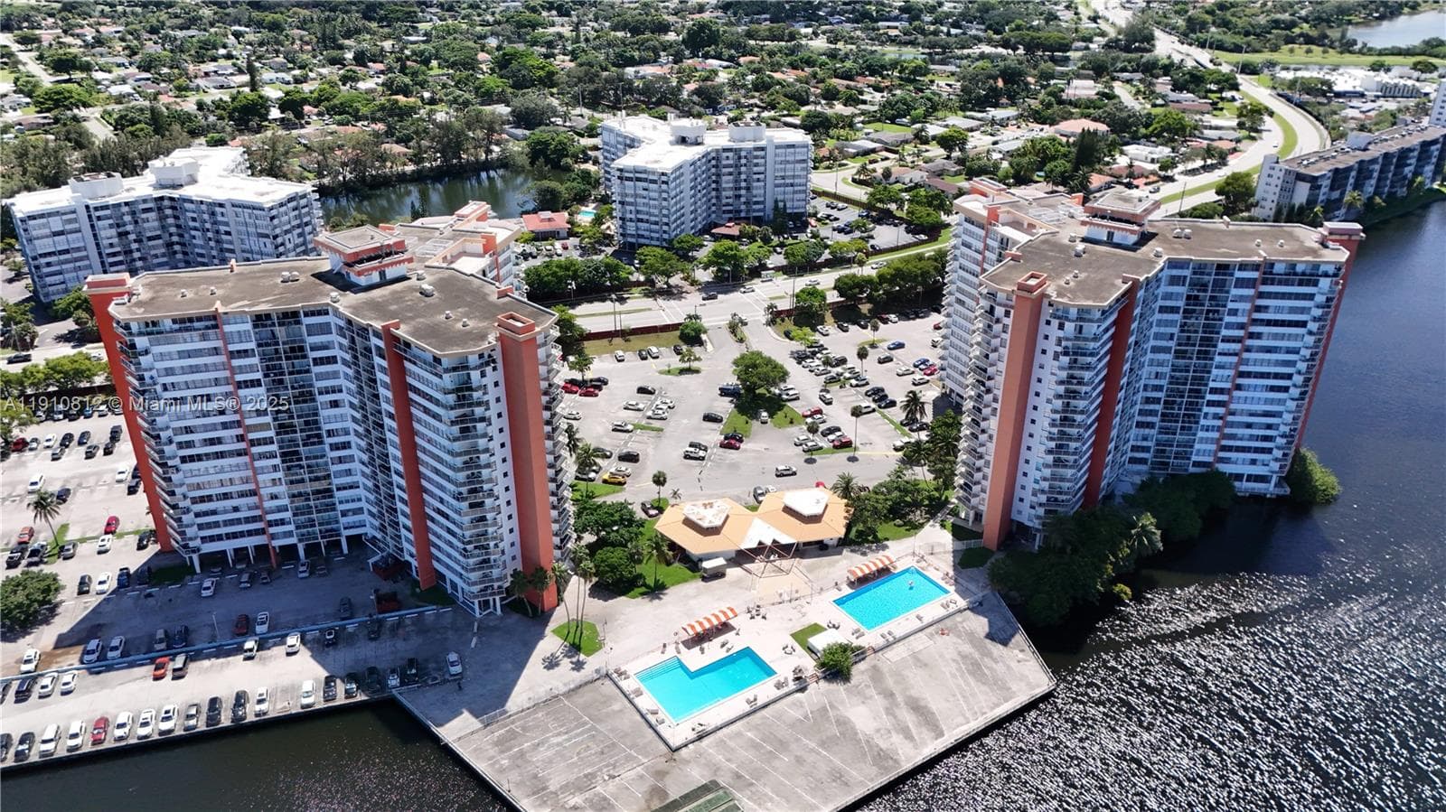 BUCKLEY TOWERS CONDO · #824W in Miami - Photo 32