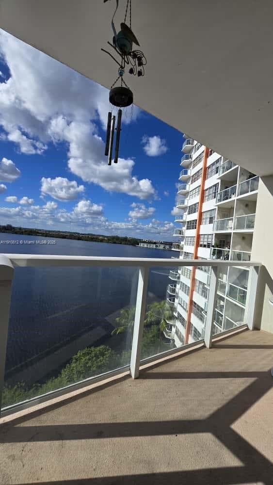 BUCKLEY TOWERS CONDO · #824W in Miami - Photo 10
