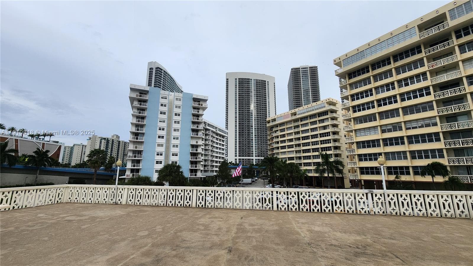 IMPERIAL TOWERS CONDO · #209 in Hallandale Beach - Photo 46
