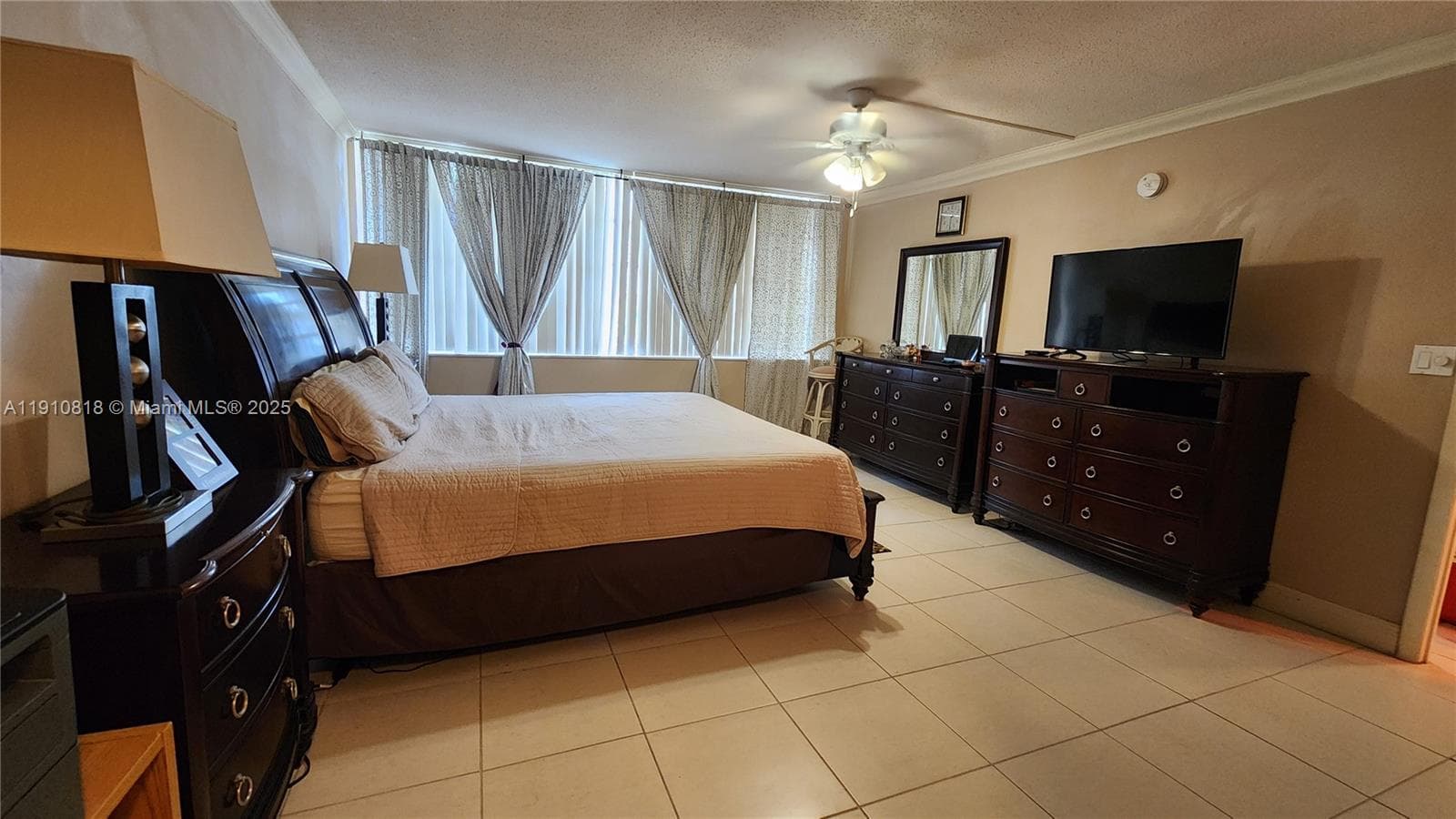 IMPERIAL TOWERS CONDO · #209 in Hallandale Beach - Photo 5