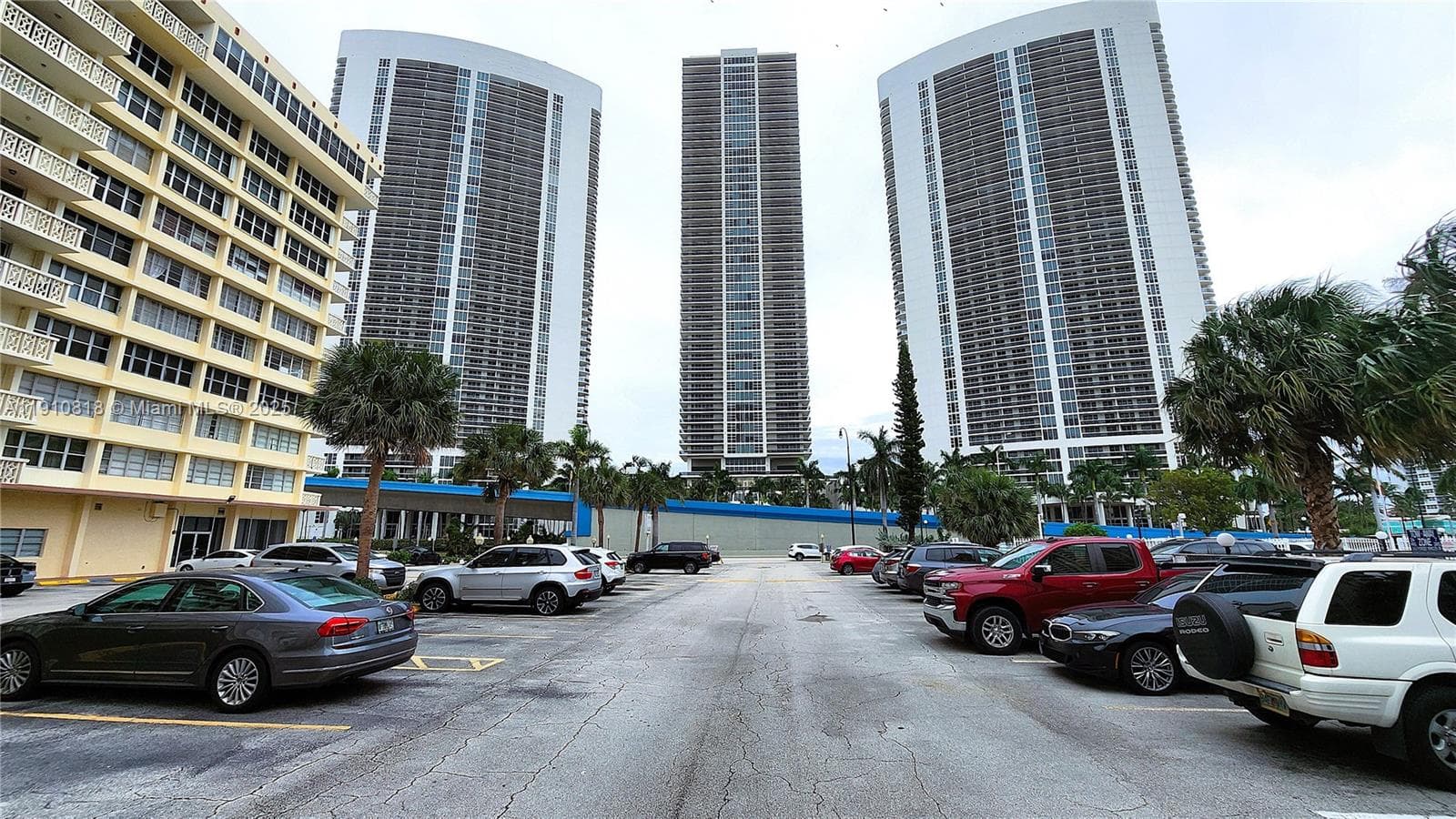 IMPERIAL TOWERS CONDO · #209 in Hallandale Beach - Photo 50