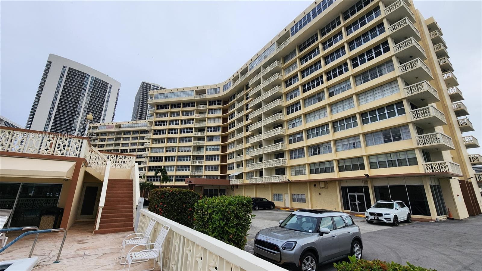 IMPERIAL TOWERS CONDO · #209 in Hallandale Beach - Photo 37