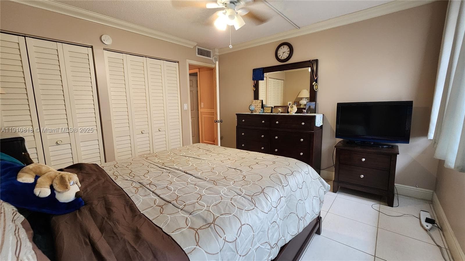 IMPERIAL TOWERS CONDO · #209 in Hallandale Beach - Photo 11