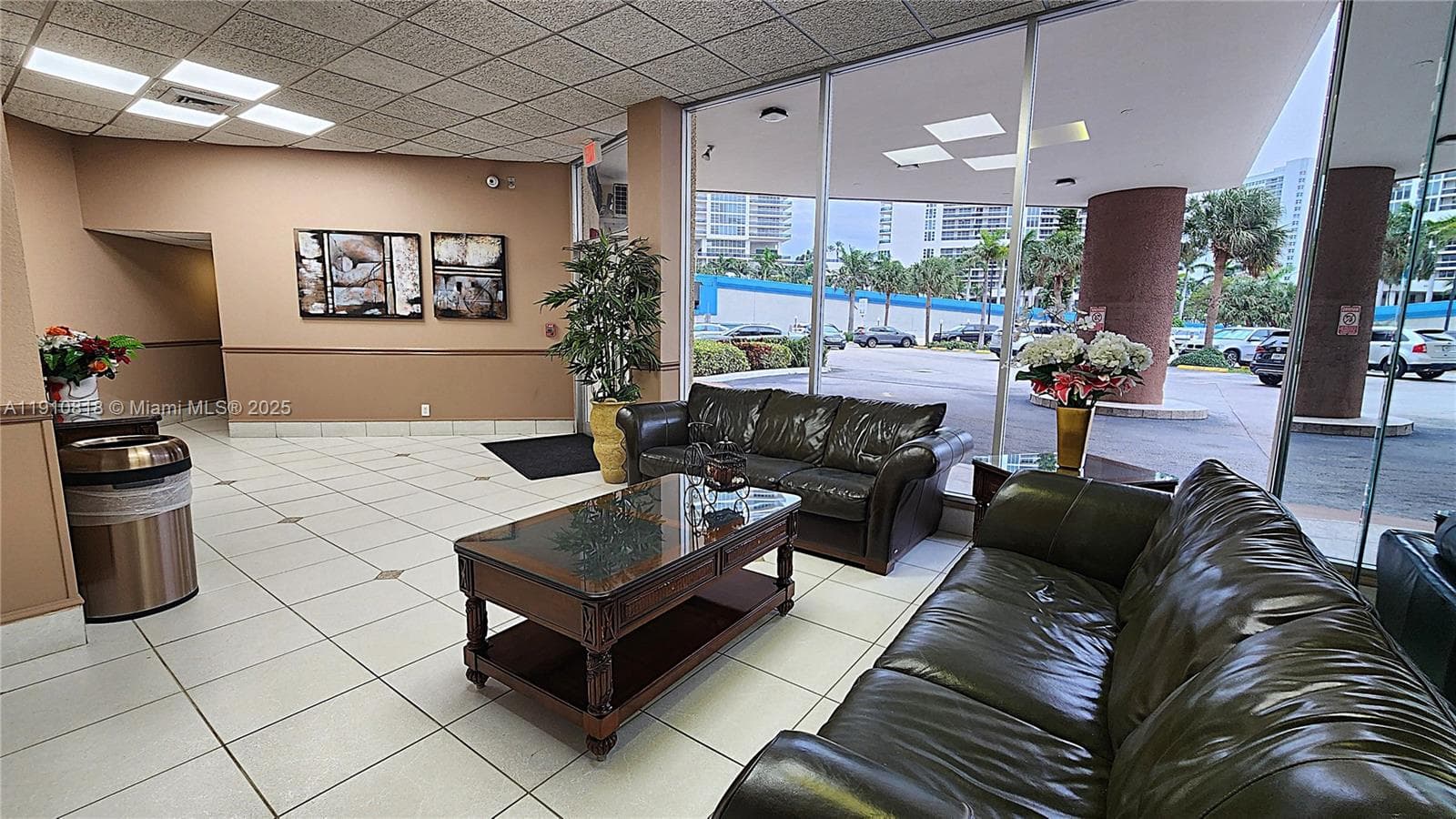 IMPERIAL TOWERS CONDO · #209 in Hallandale Beach - Photo 31