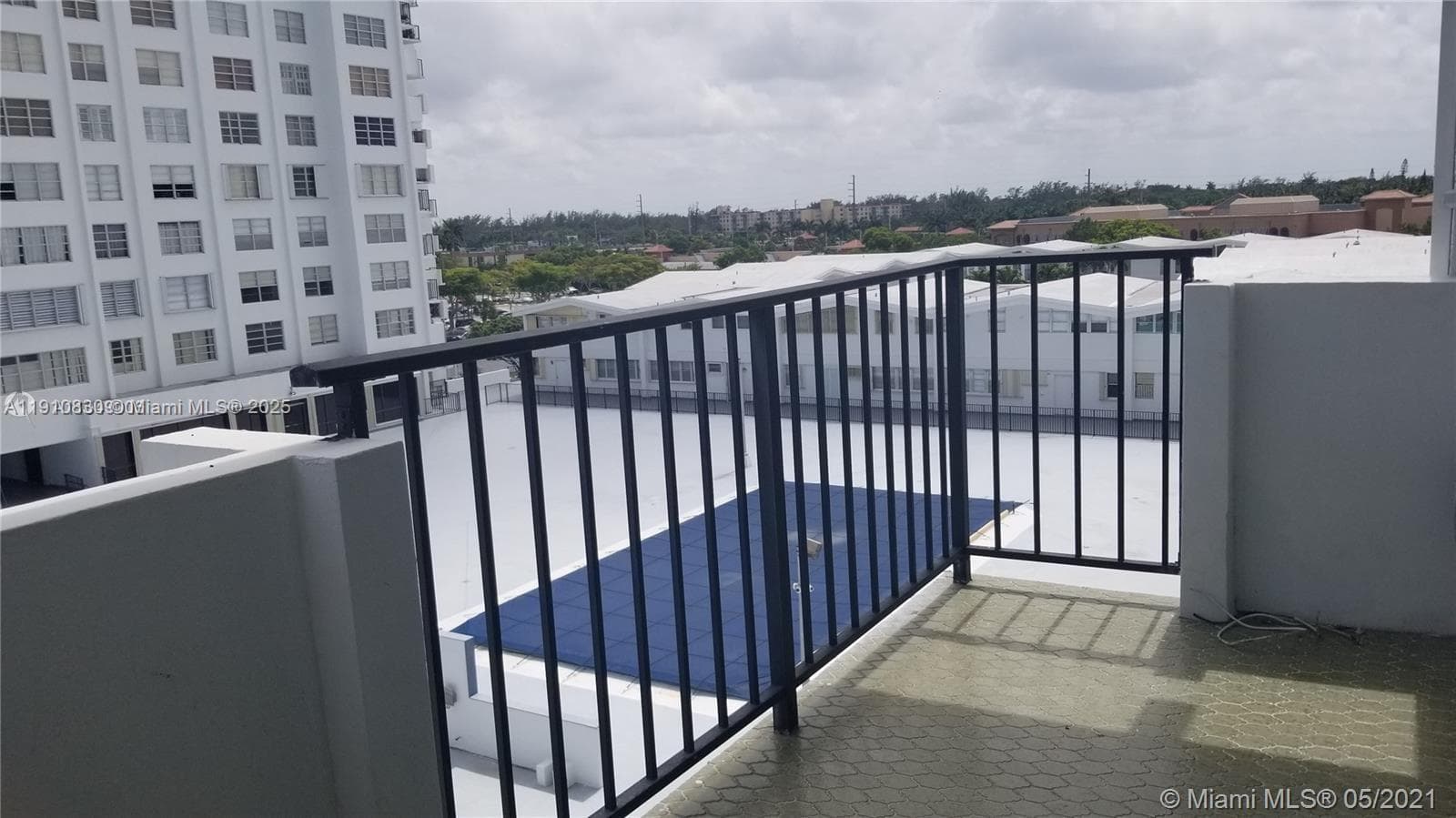 COMMODORE PLAZA CONDO · #608 in Aventura - Photo 3