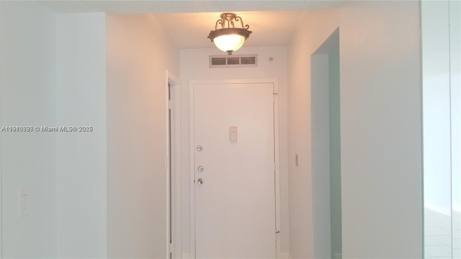 COMMODORE PLAZA CONDO · #608 in Aventura - Photo 8