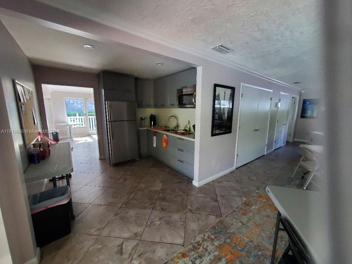 Oakland Grove Village · #103A in Oakland Park - Photo 26