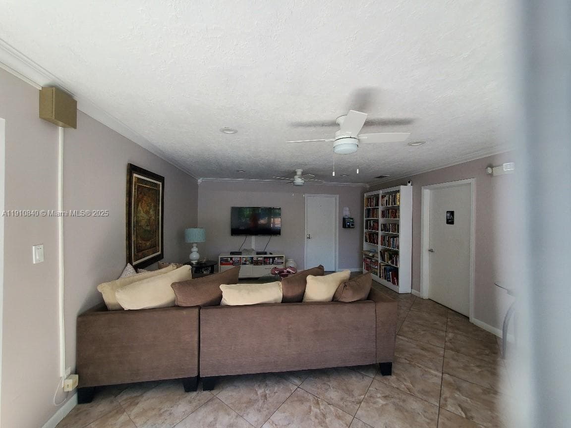 Oakland Grove Village · #103A in Oakland Park - Photo 25