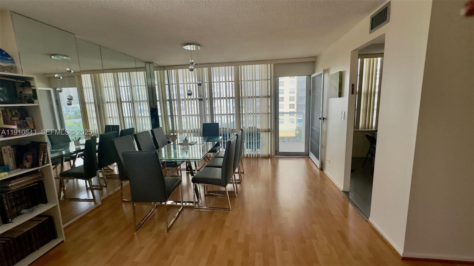 WINSTON TOWER 300 CONDO · #612 in Sunny Isles Beach - Photo 9