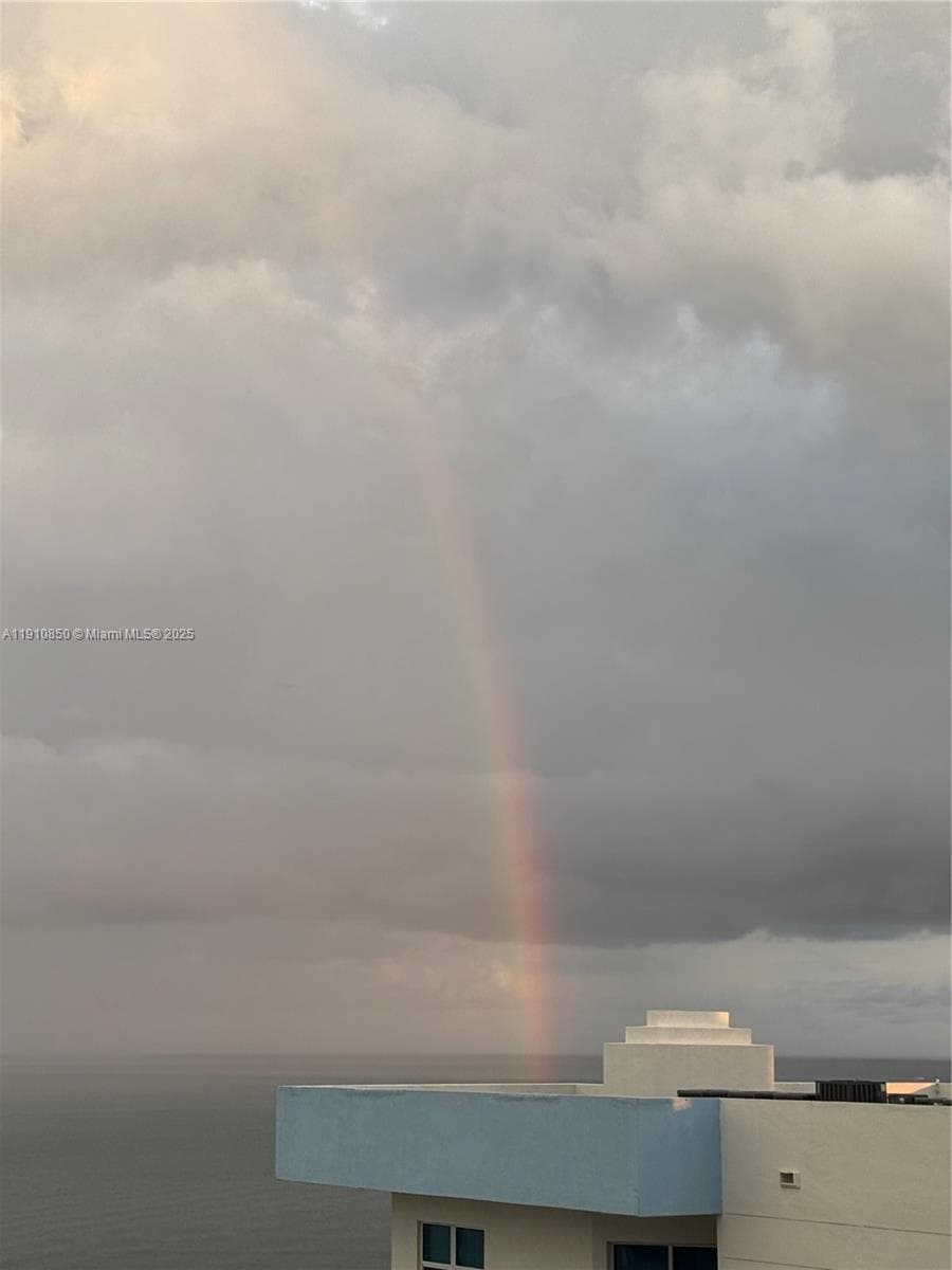 Four Winds · #Penthouse C in Surfside - Photo 23
