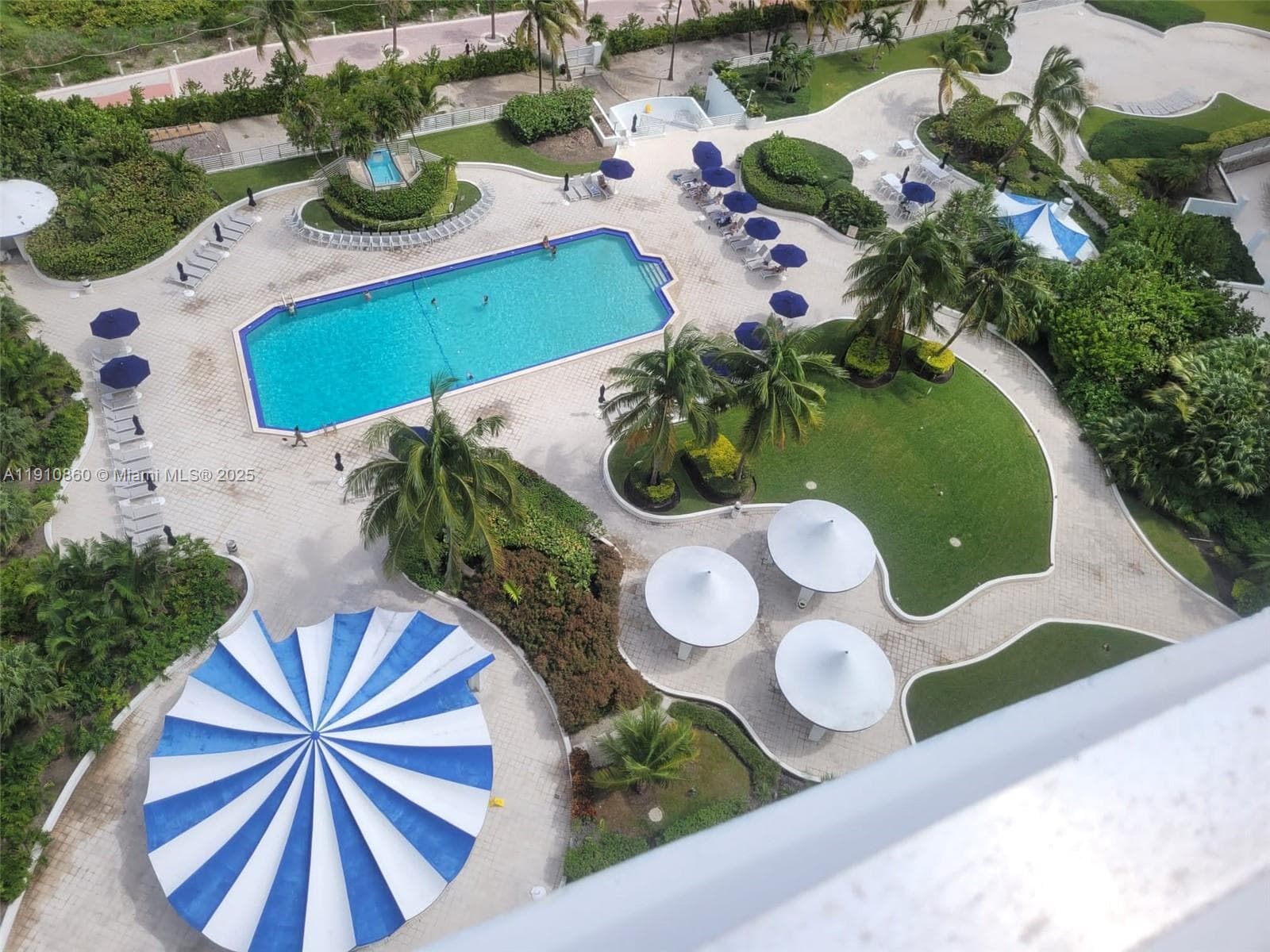 common areas , pool under renovation