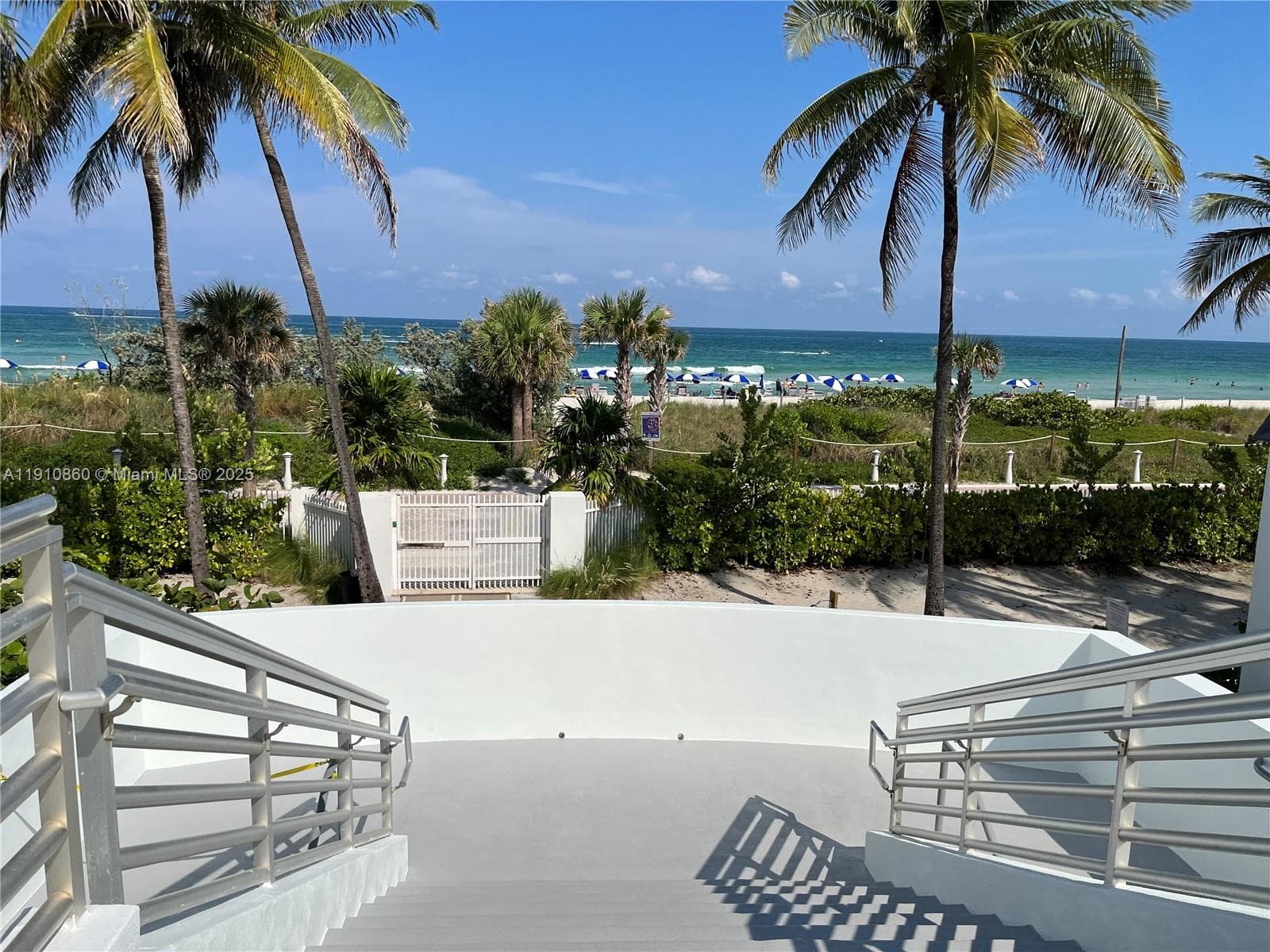 Community and access to the beach and boardwalk