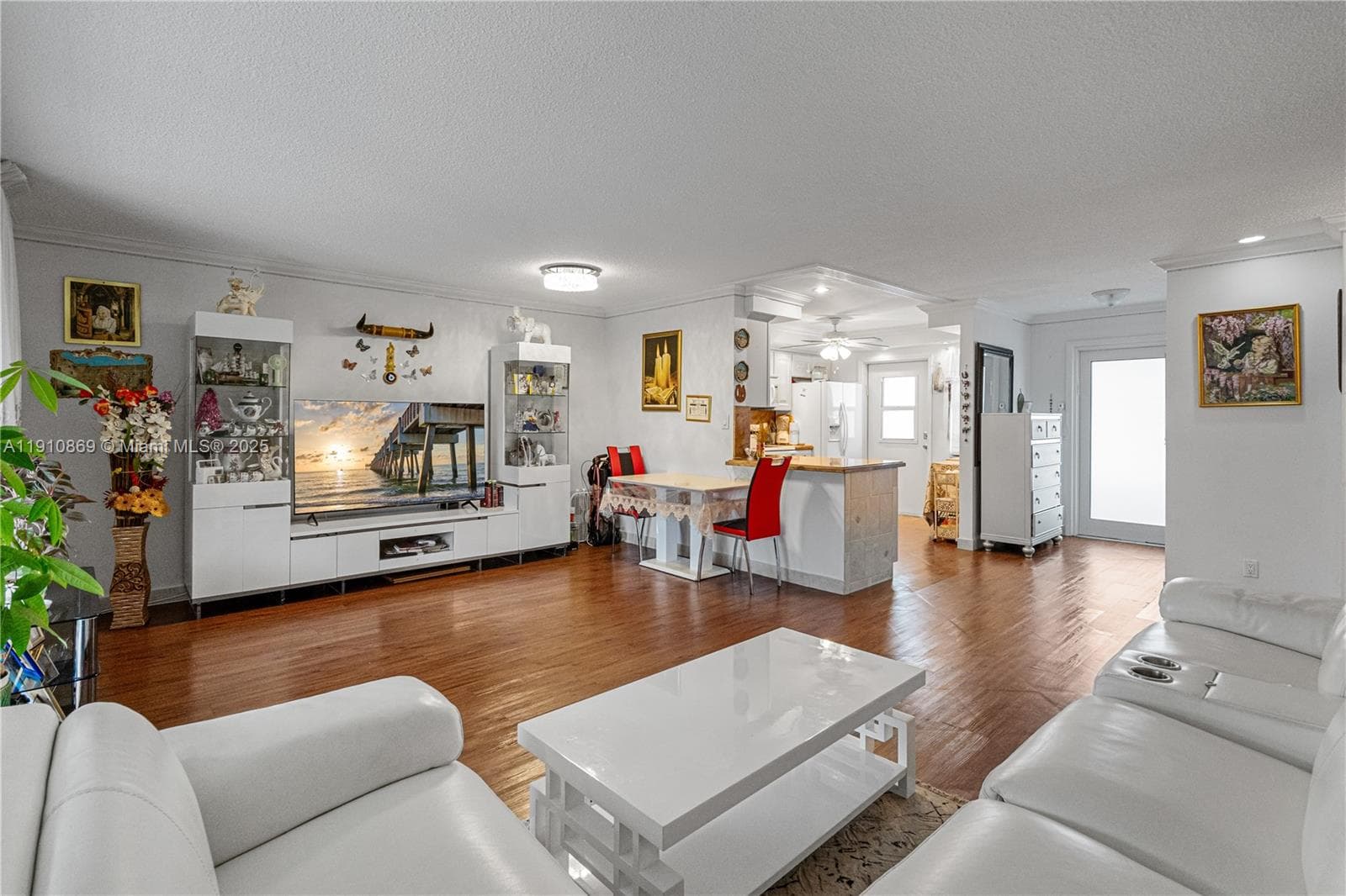 FAIRWAYS ROYALE CONDO · #409 in Hallandale Beach - Photo 6