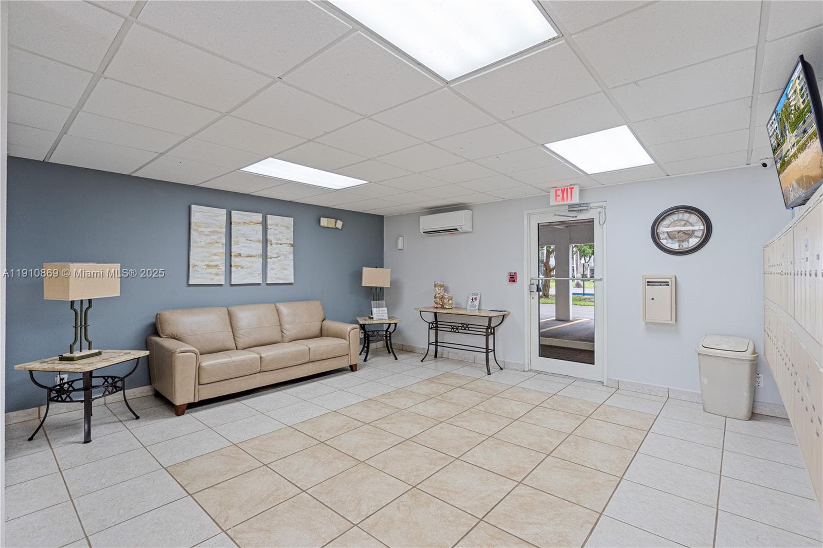 FAIRWAYS ROYALE CONDO · #409 in Hallandale Beach - Photo 25