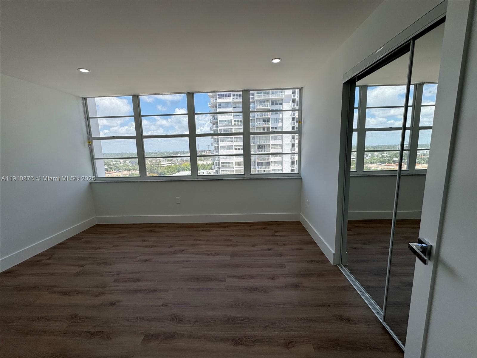 DEL PRADO MARINA · #1402 in Aventura - Photo 13