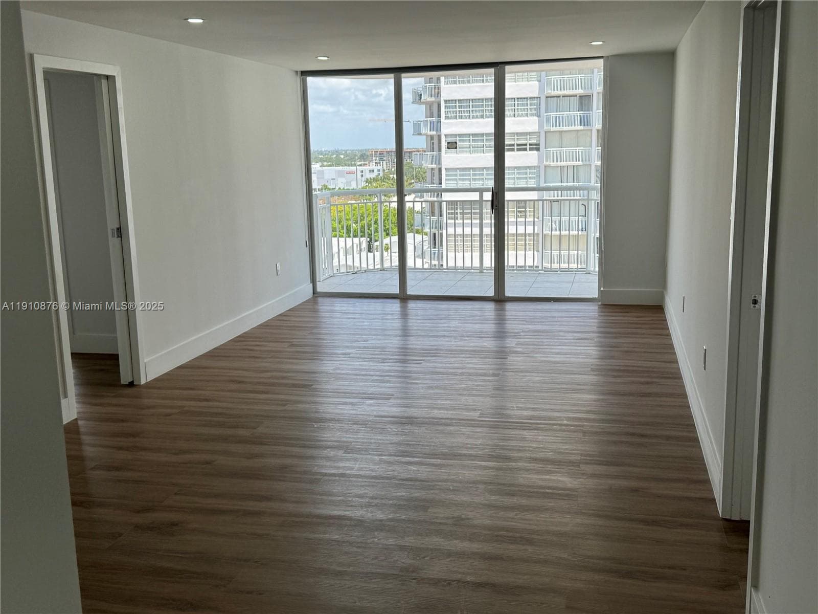 DEL PRADO MARINA · #1402 in Aventura - Photo 8