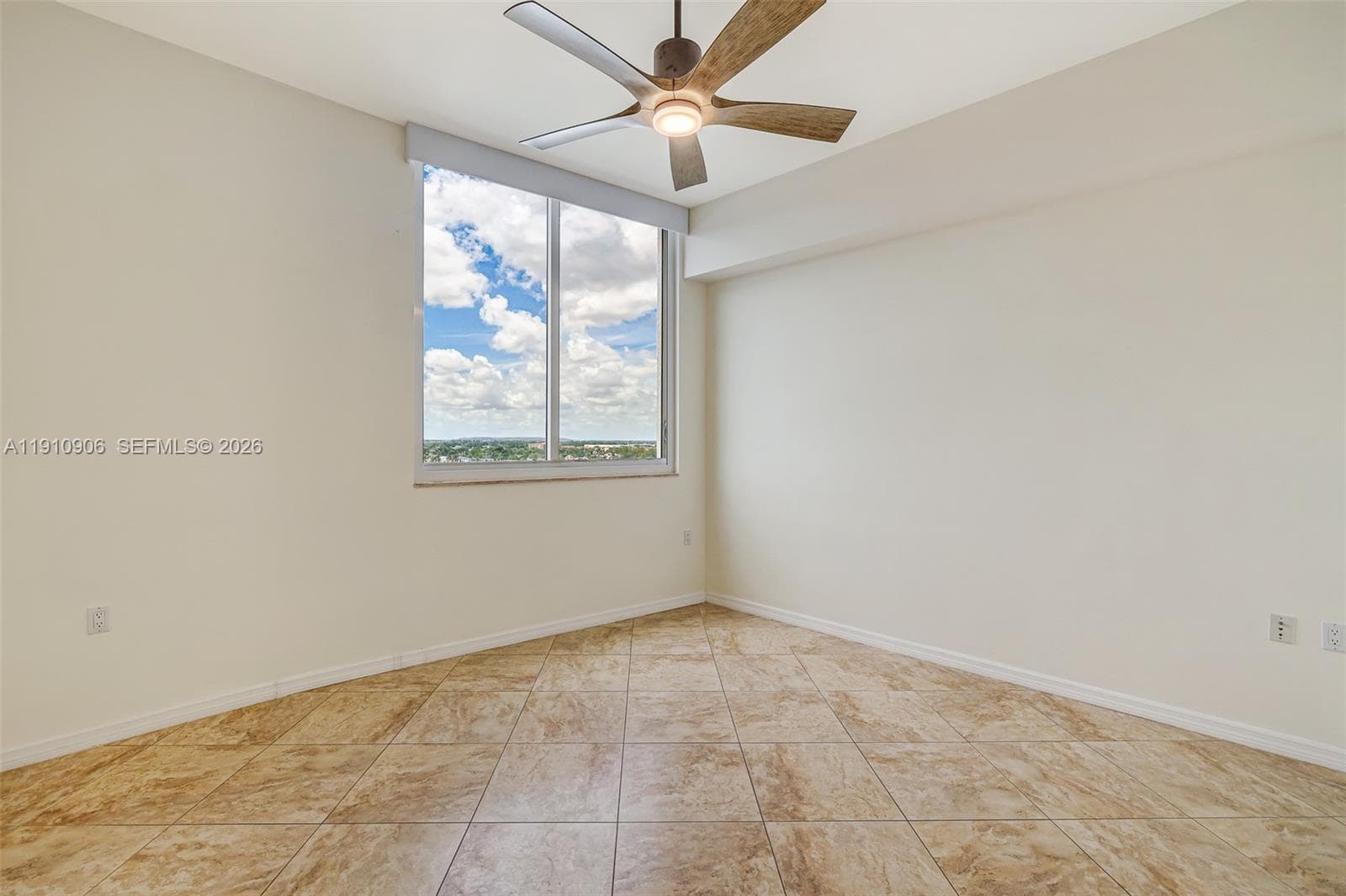 Third Bedroom West Side