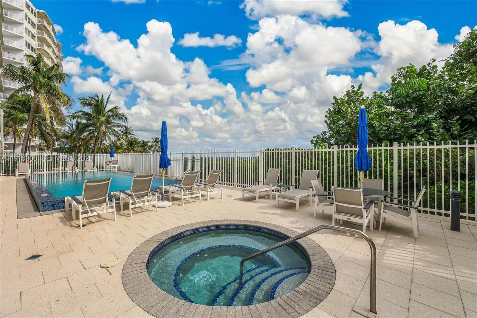 LUNA · #1001 in Pompano Beach - Photo 33