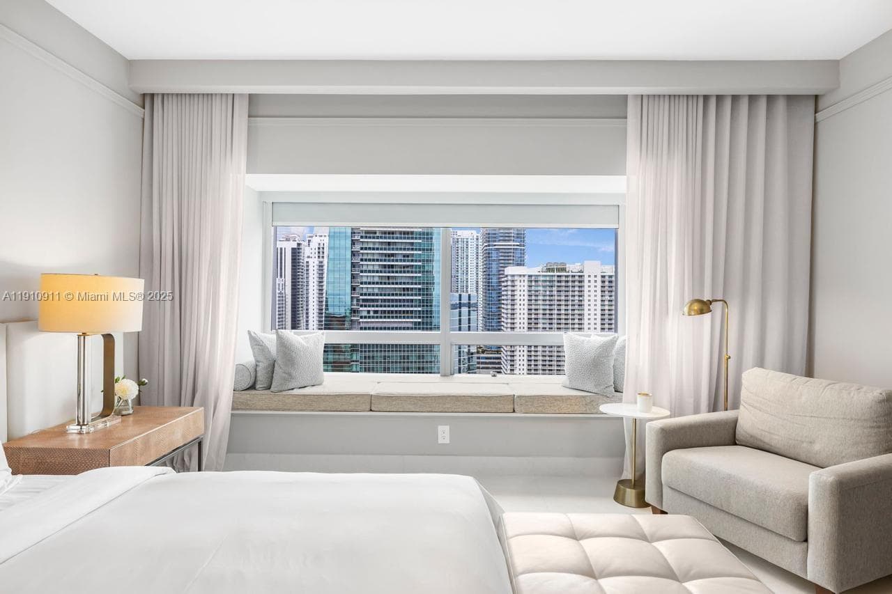MILLENNIUM TOWER CONDOMIN · #3410 in Miami - Photo 6