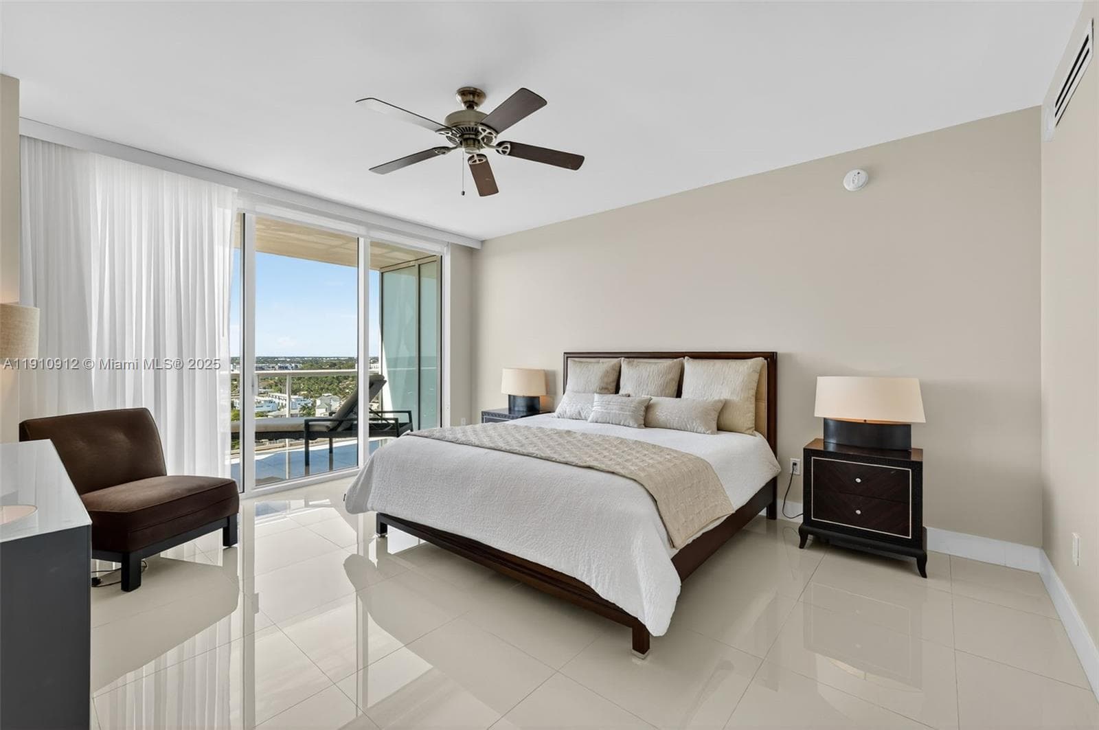 THE PLAZA AT OCEANSIDE · #1513 in Pompano Beach - Photo 12