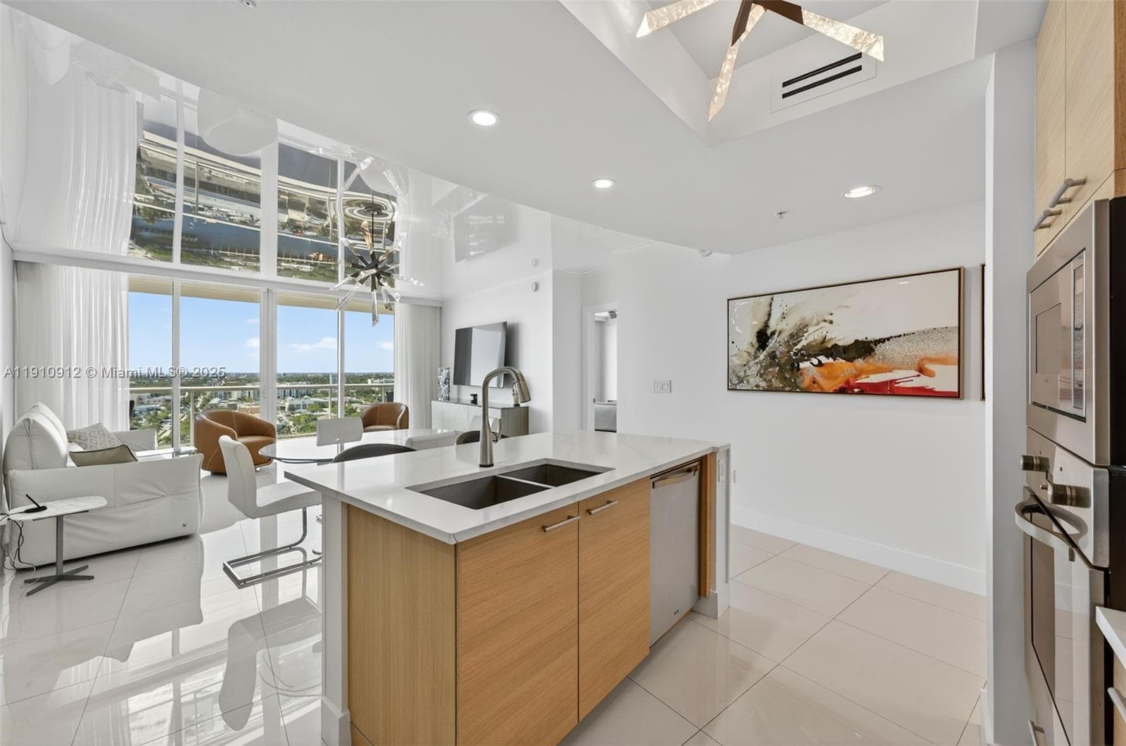 THE PLAZA AT OCEANSIDE · #1513 in Pompano Beach - Photo 7