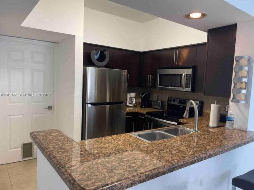 VILLAGE BY THE BAY · #9302 in Aventura - Photo 5