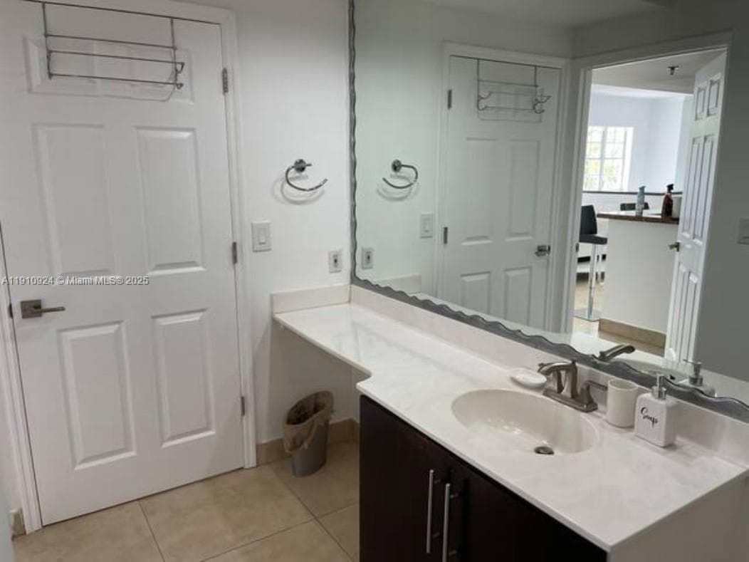 VILLAGE BY THE BAY · #9302 in Aventura - Photo 9