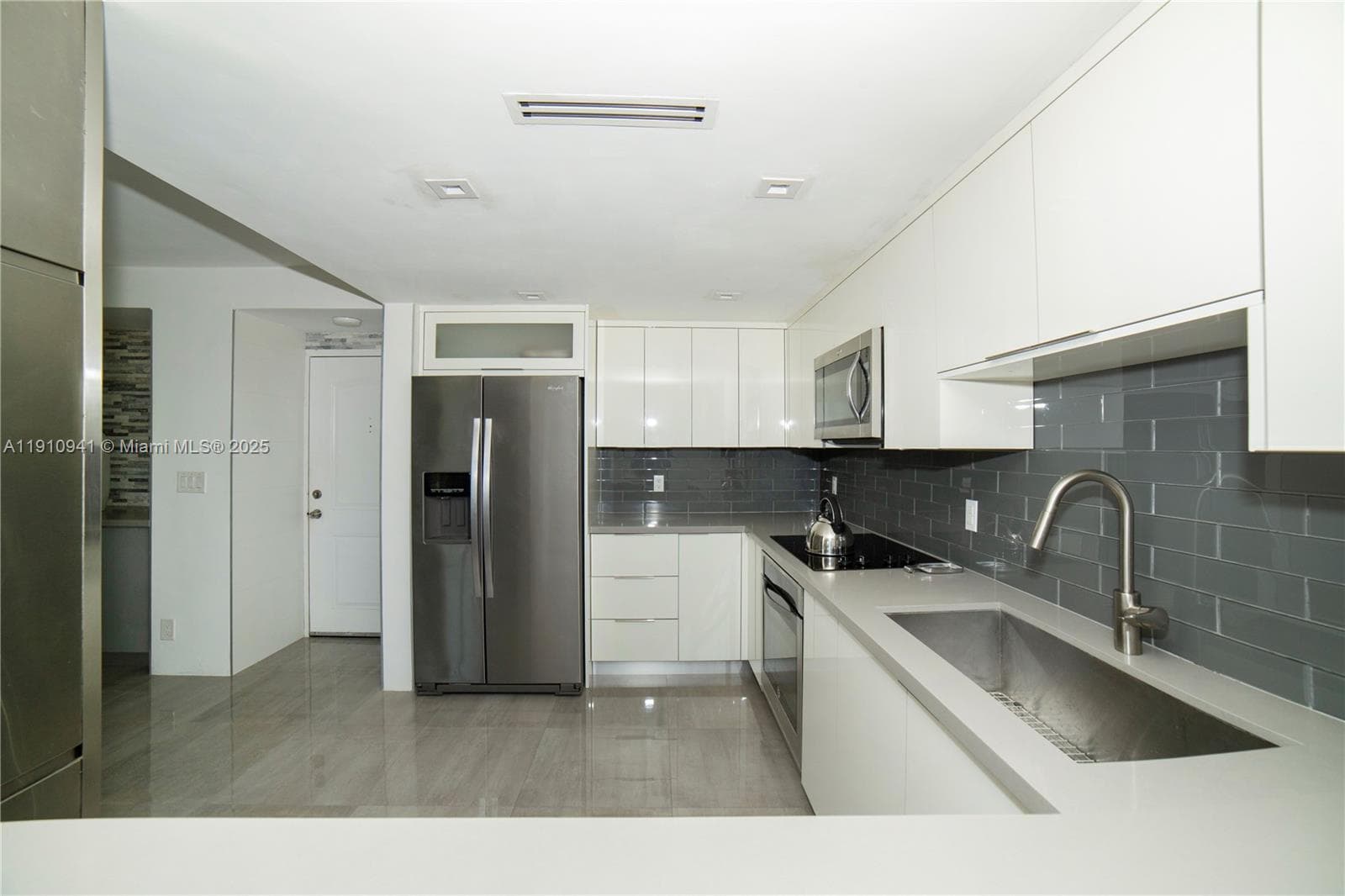 ARLEN HOUSE EAST CONDO · #325 in Sunny Isles Beach - Photo 7