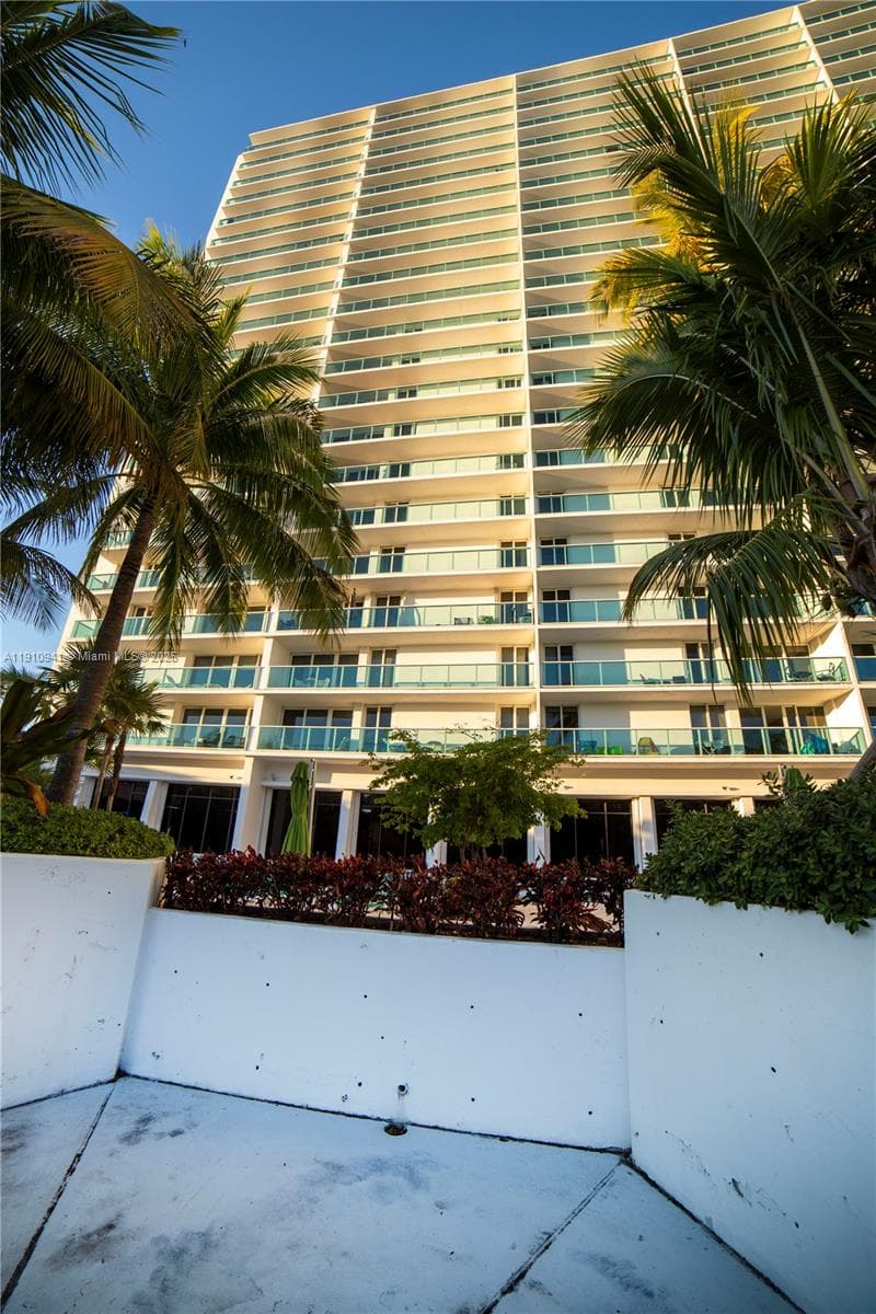ARLEN HOUSE EAST CONDO · #325 in Sunny Isles Beach - Photo 66
