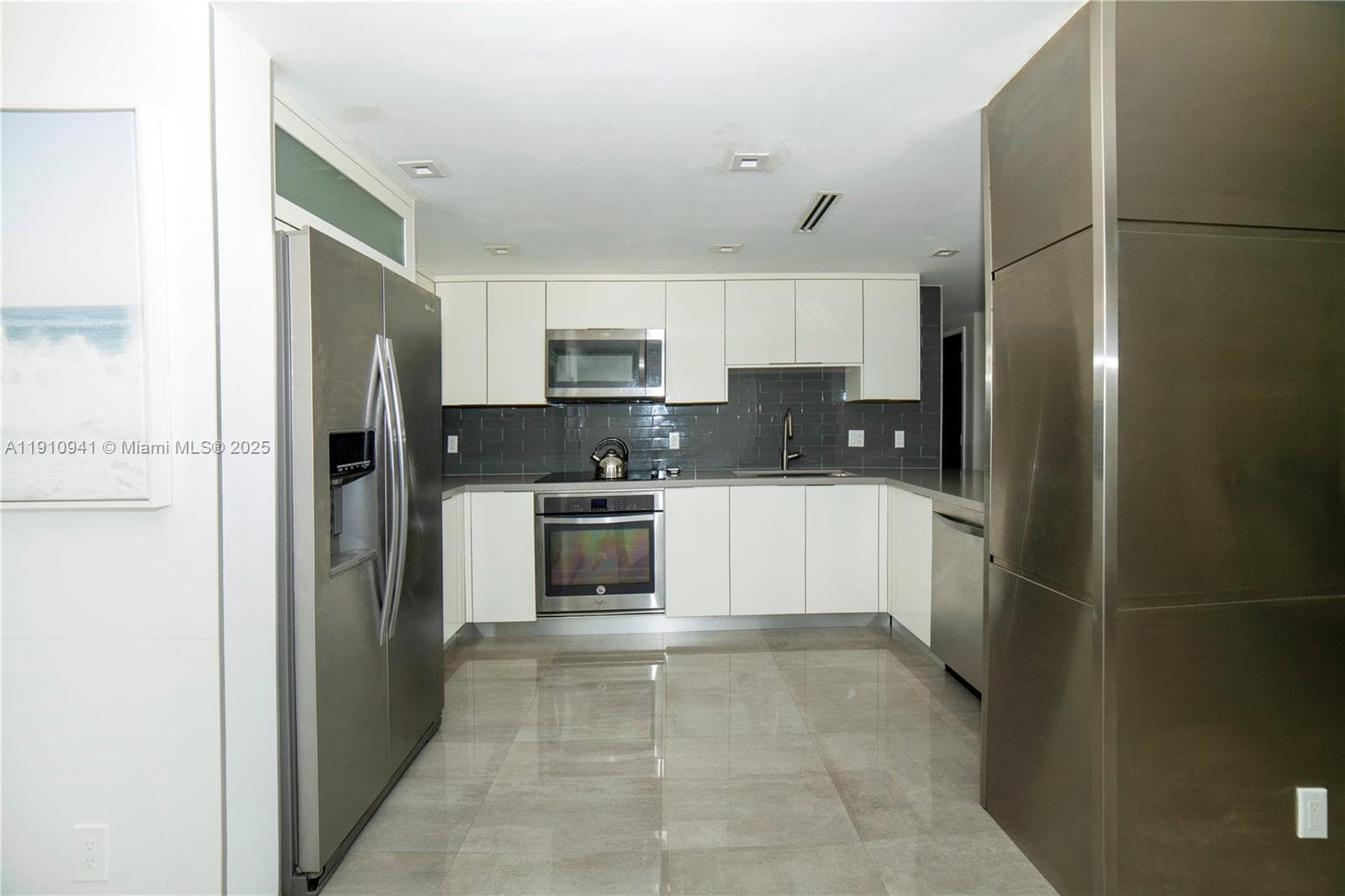 ARLEN HOUSE EAST CONDO · #325 in Sunny Isles Beach - Photo 9