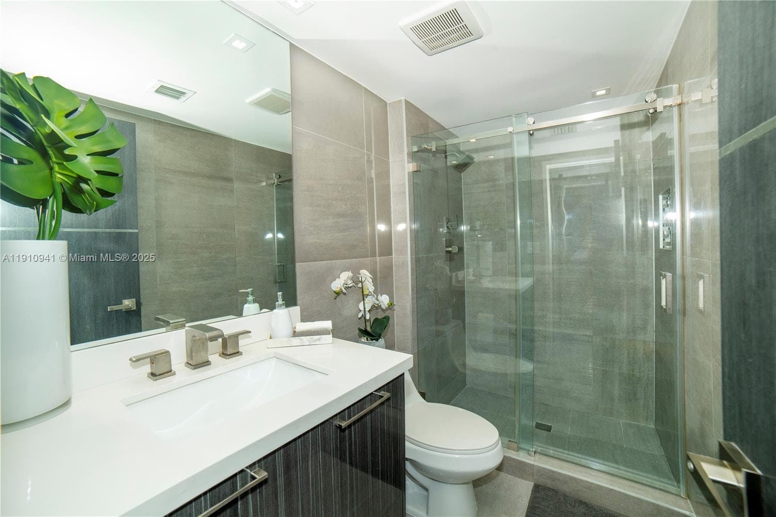 ARLEN HOUSE EAST CONDO · #325 in Sunny Isles Beach - Photo 35