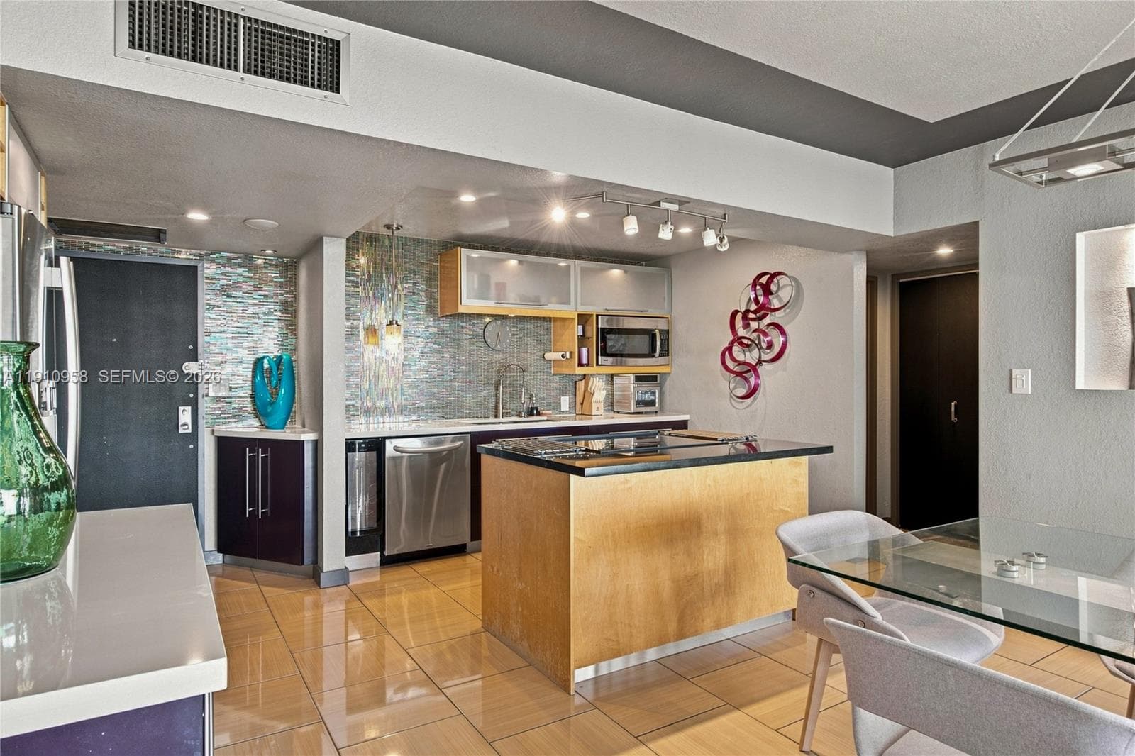 OLYMPUS CONDO · #308 in Hallandale Beach - Photo 7