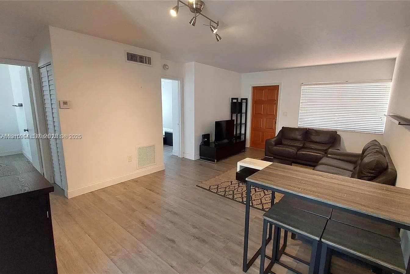DORAL COURT CONDO · #102 in Doral - Photo 8